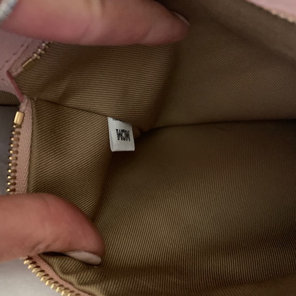 Authentic MCM logo Diamond Leather zip top clutch/Crosby❤️ - Picture 9 of 15